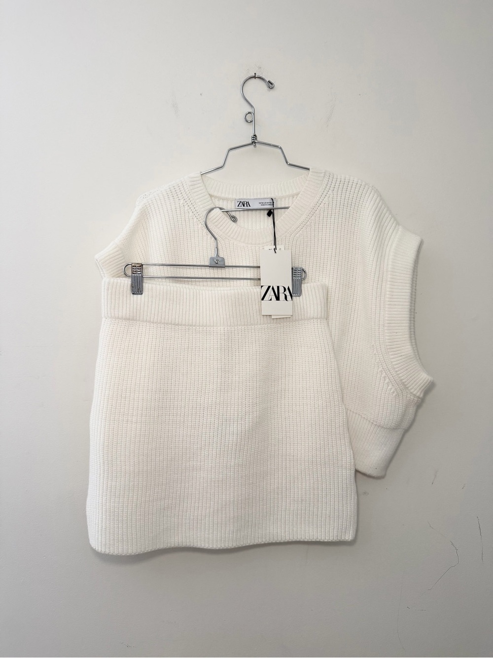 ZARA NWT white Knit Sleeveless knit Sweater Top and skirt set
